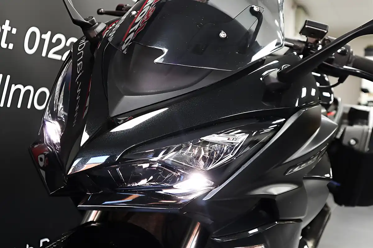 Used 2019 Kawasaki Z1000 Sx Performance Tourer Black - Interior and Exterior details 15