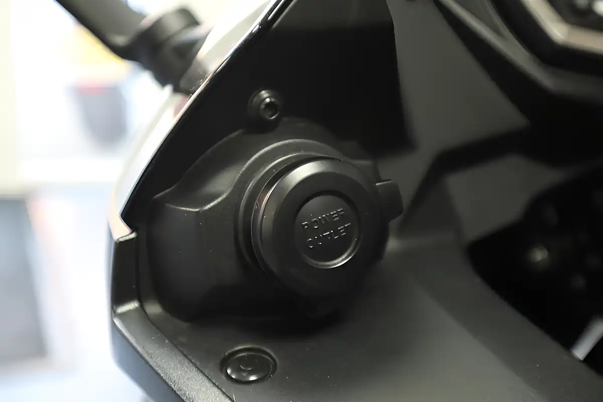 Used 2019 Kawasaki Z1000 Sx Performance Tourer Black - Interior and Exterior details 17