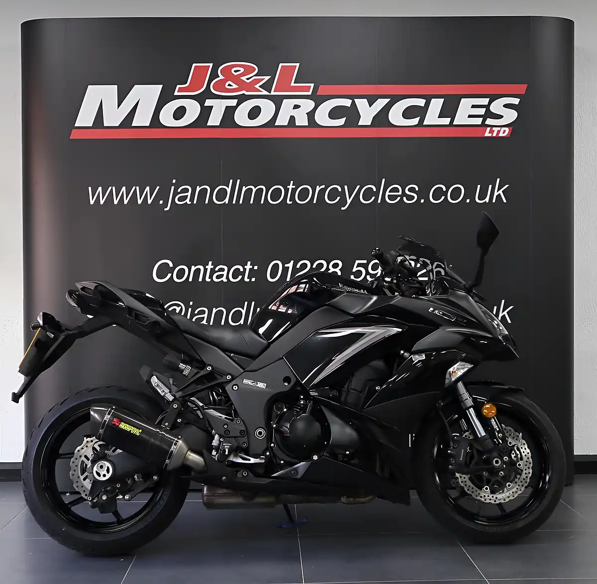 Used 2019 Kawasaki Z1000 Sx Performance Tourer Black - Interior and Exterior details 3