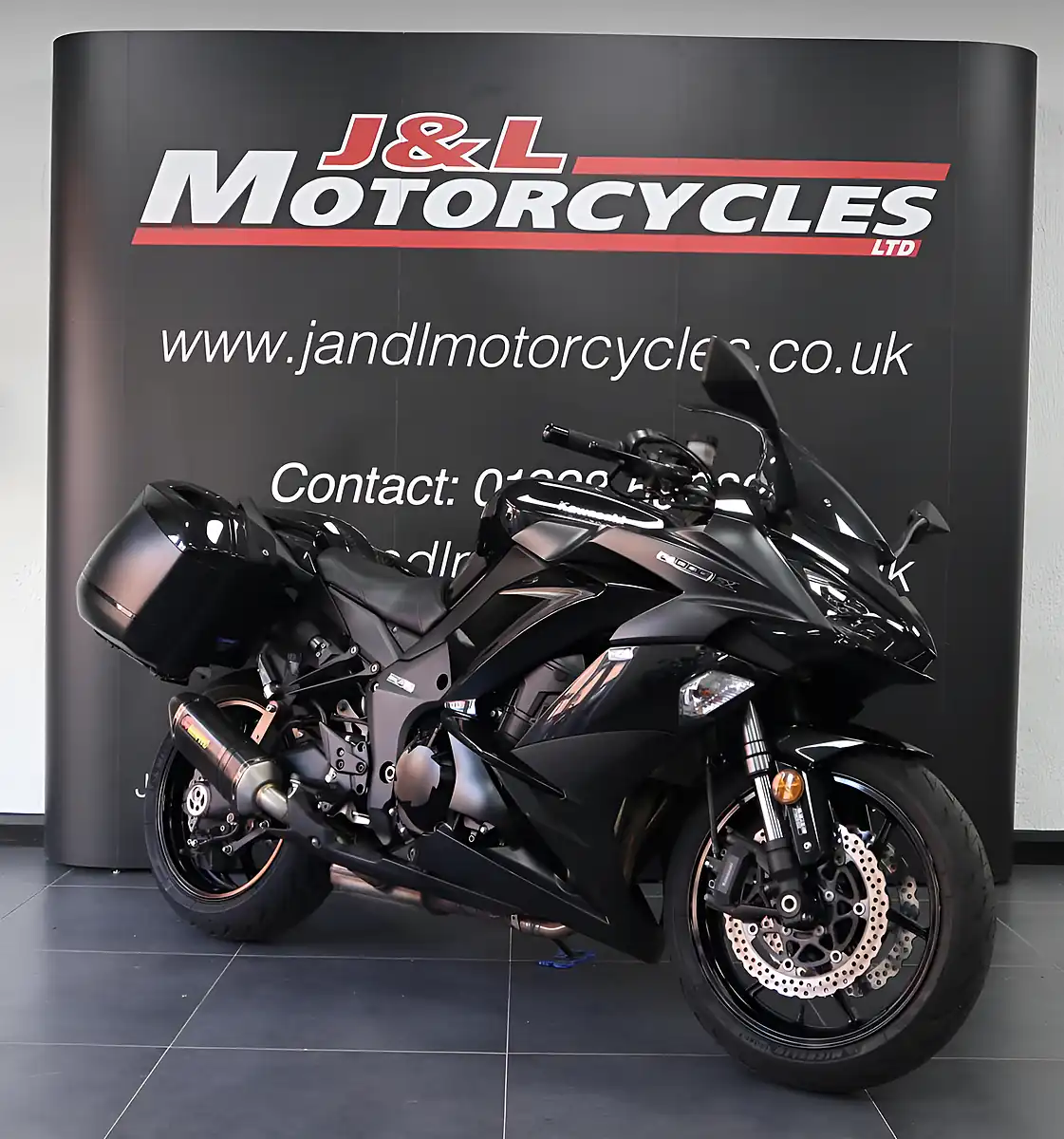 Used 2019 Kawasaki Z1000 Sx Performance Tourer Black - Interior and Exterior details 4
