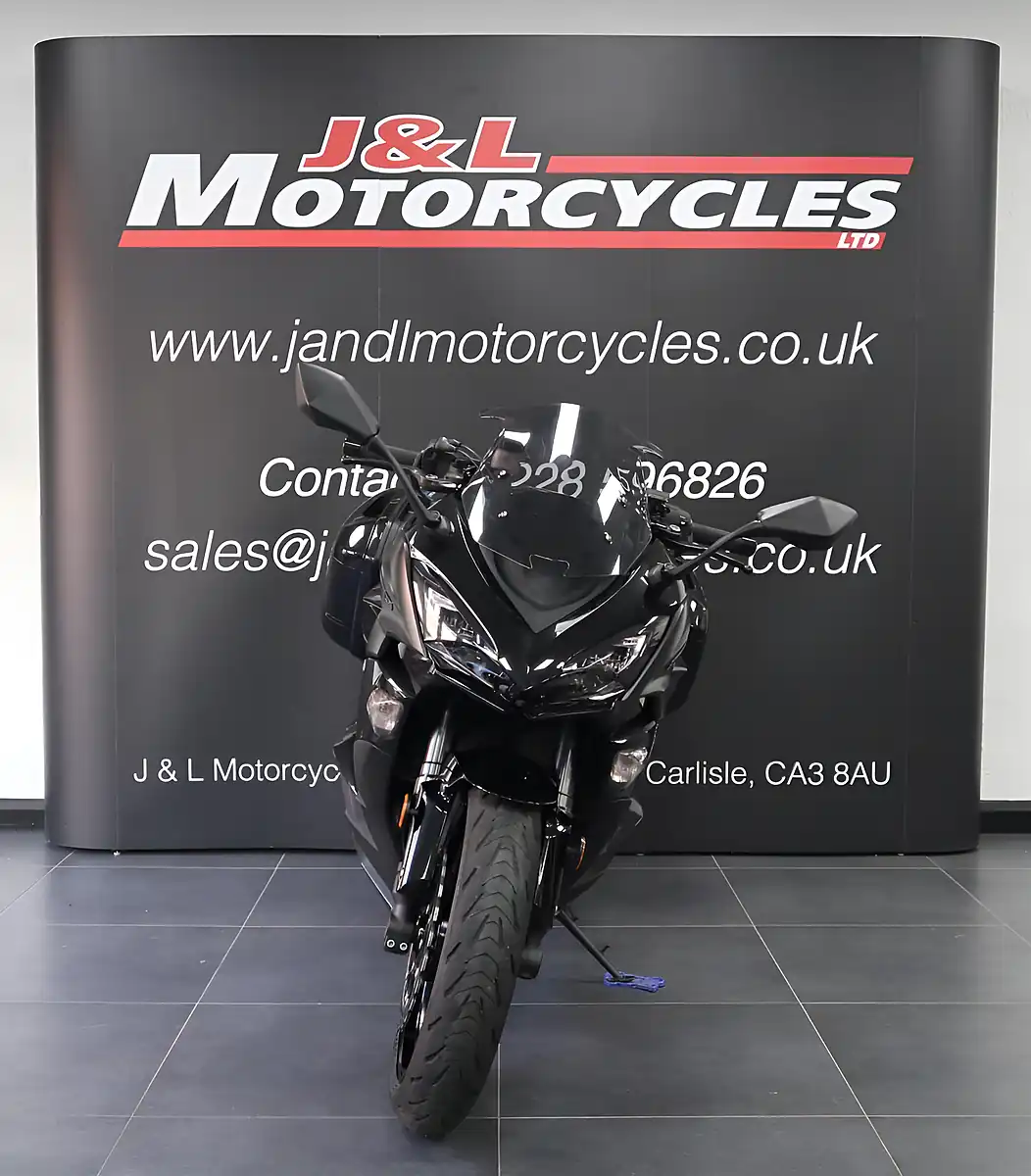 Used 2019 Kawasaki Z1000 Sx Performance Tourer Black - Interior and Exterior details 5