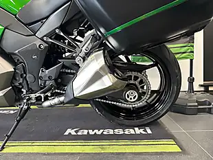 Used 2019 Kawasaki Z1000SX Tourer Green - Interior and Exterior details 19