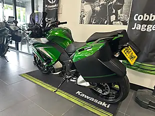 Used 2019 Kawasaki Z1000SX Tourer Green - Interior and Exterior details 20