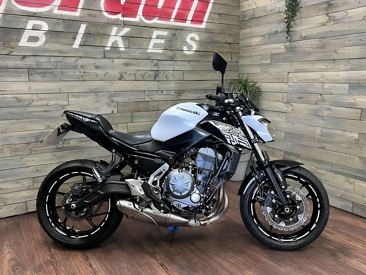 Used 2019 Kawasaki Z650 Supernaked White - Interior and Exterior details 3