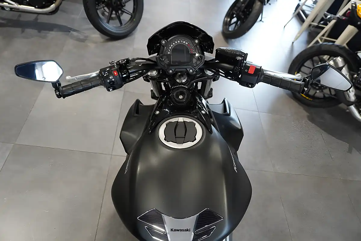 Used 2019 Kawasaki Z650 Z Black - Interior and Exterior details 7