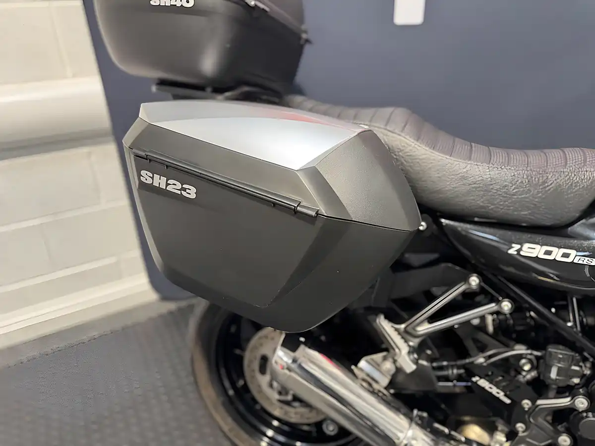 Used 2019 Kawasaki Z900 RS - Interior and Exterior details 11