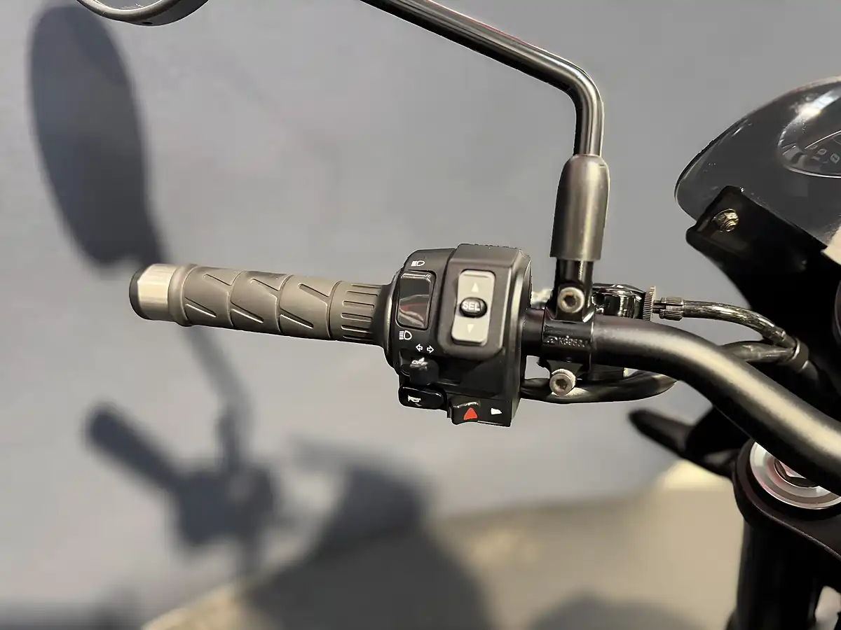 Used 2019 Kawasaki Z900 RS - Interior and Exterior details 13