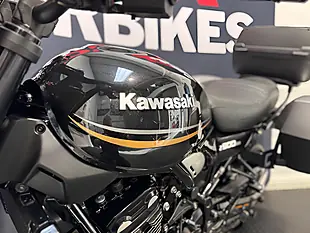 Used 2019 Kawasaki Z900 RS - Interior and Exterior details 16