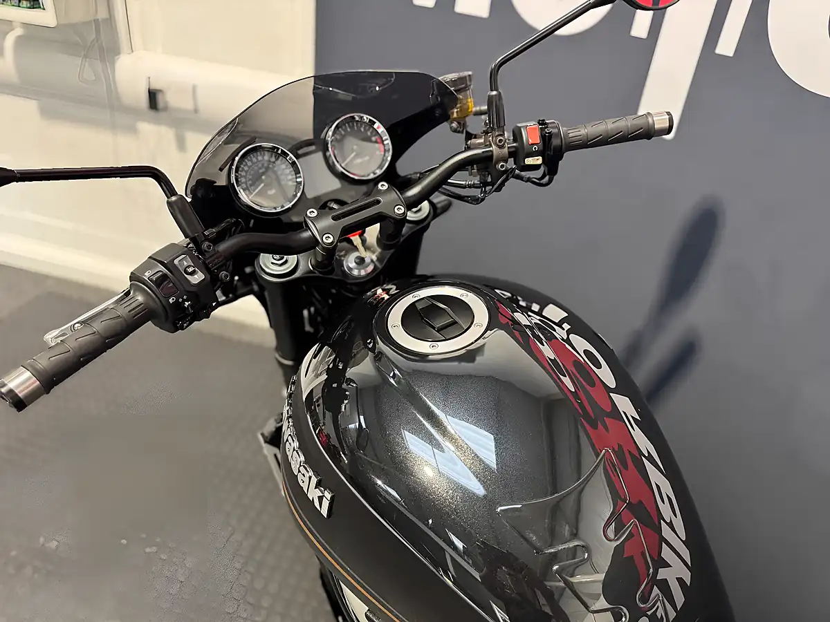 Used 2019 Kawasaki Z900 RS - Interior and Exterior details 20