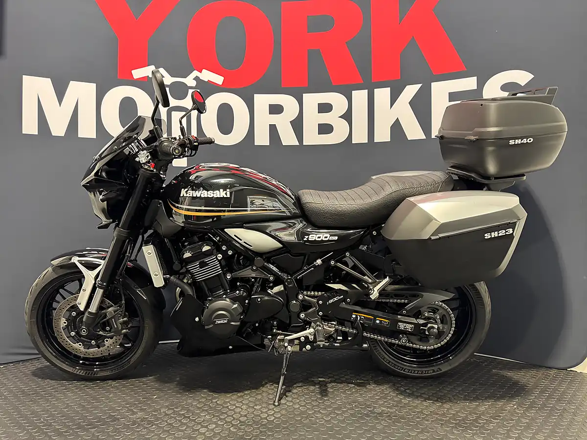 Used 2019 Kawasaki Z900 RS - Interior and Exterior details 4