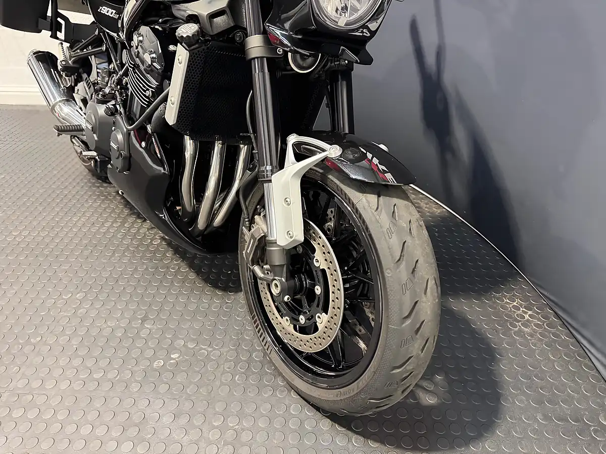 Used 2019 Kawasaki Z900 RS - Interior and Exterior details 7