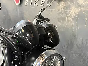 Used 2019 Kawasaki Z900 RS Modern Classic Grey - Interior and Exterior details 10