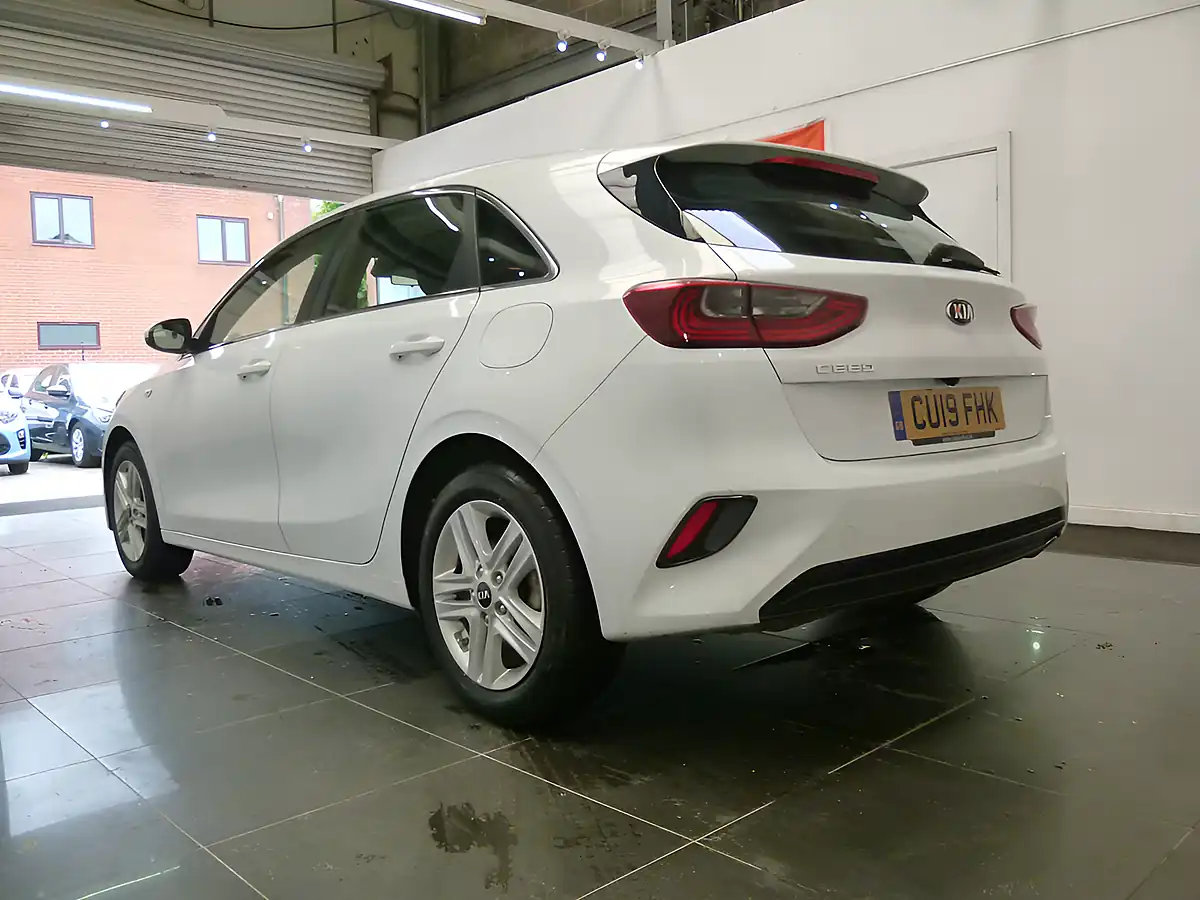 Used 2019 Kia Ceed 2 Isg White - Interior and Exterior details 10