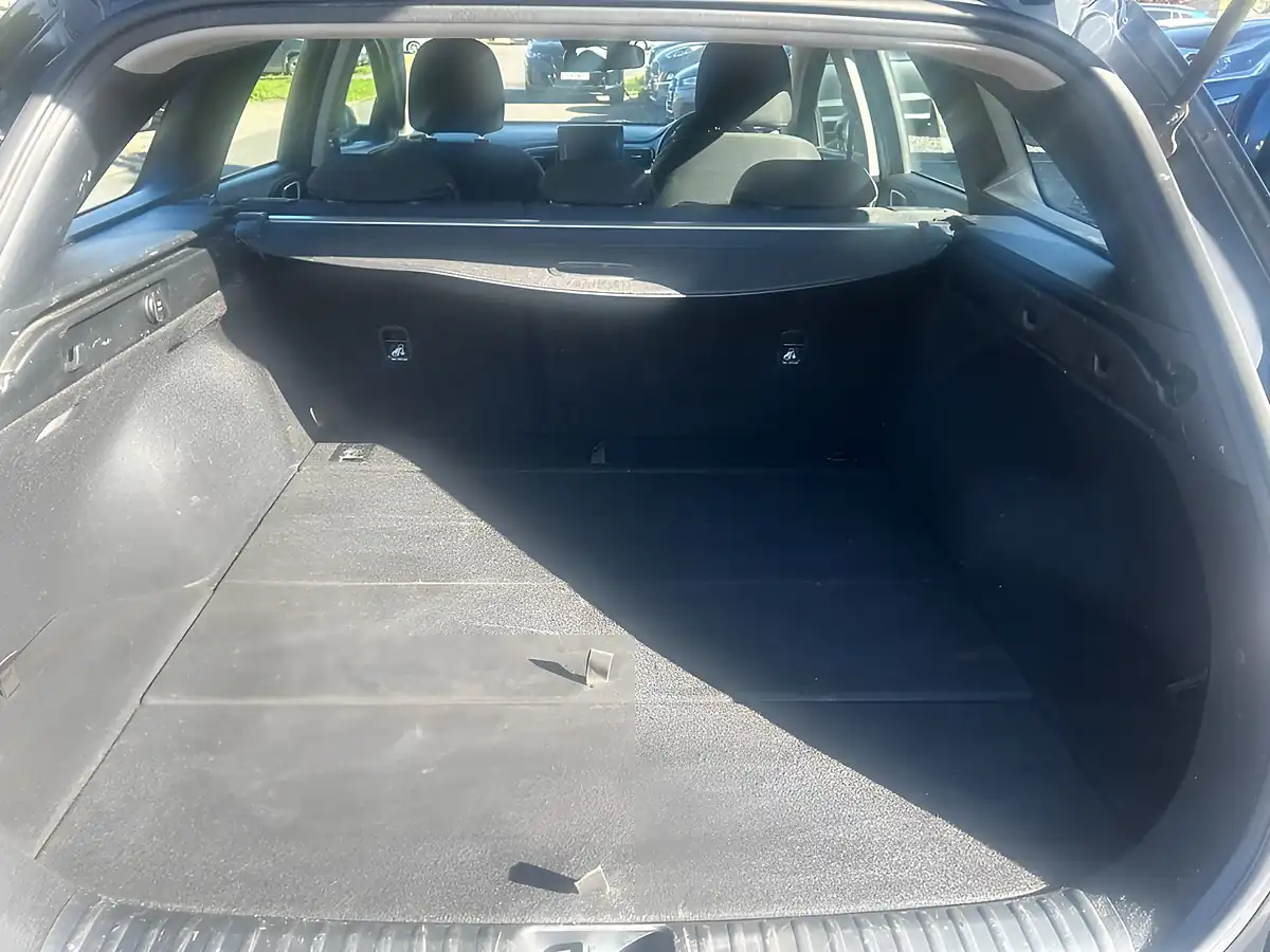 Used 2019 Kia Ceed 2 Nav Black - Interior and Exterior details 15