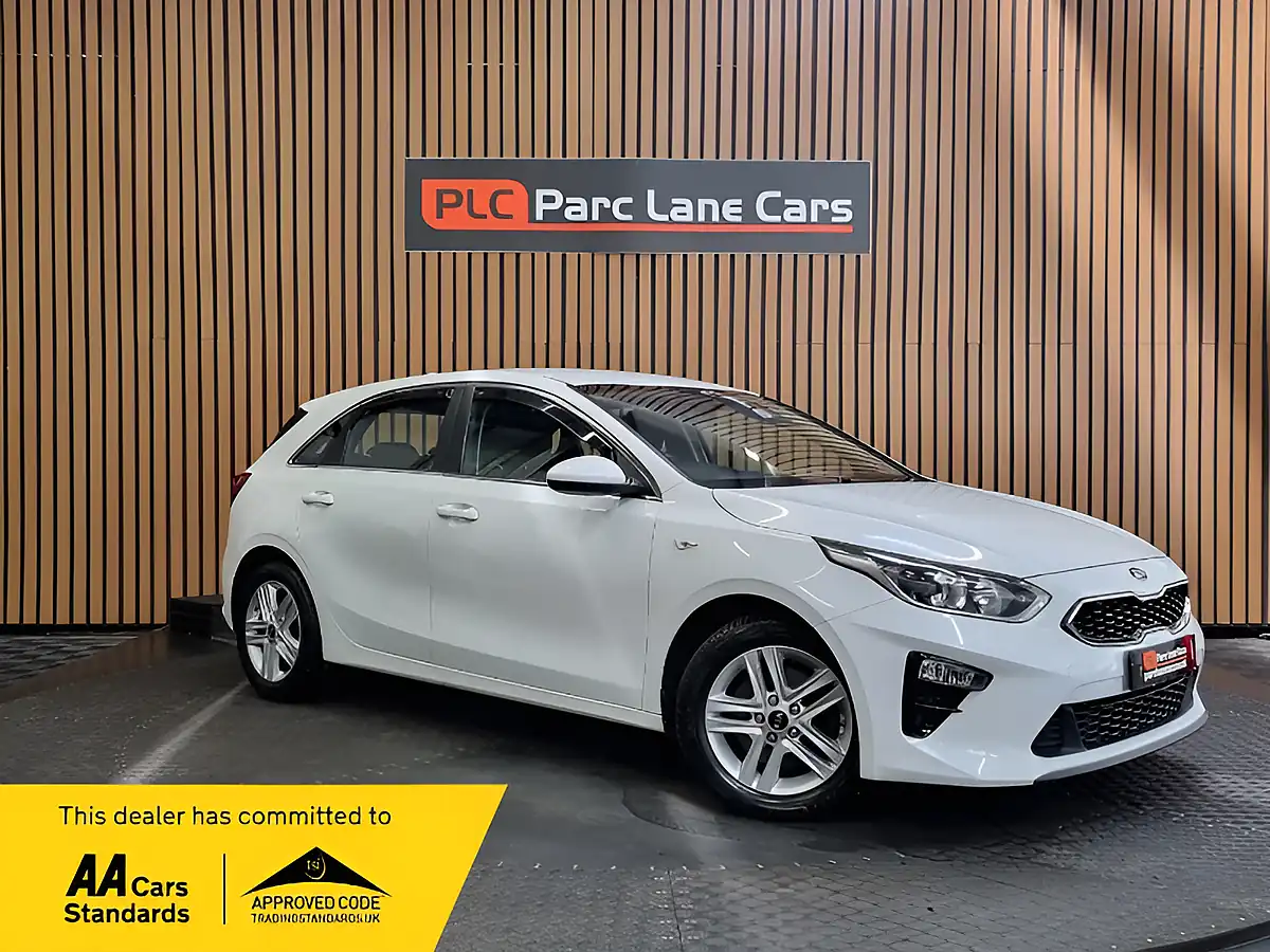 Used 2019 Kia Ceed 2 Premium Fusion White - Front View