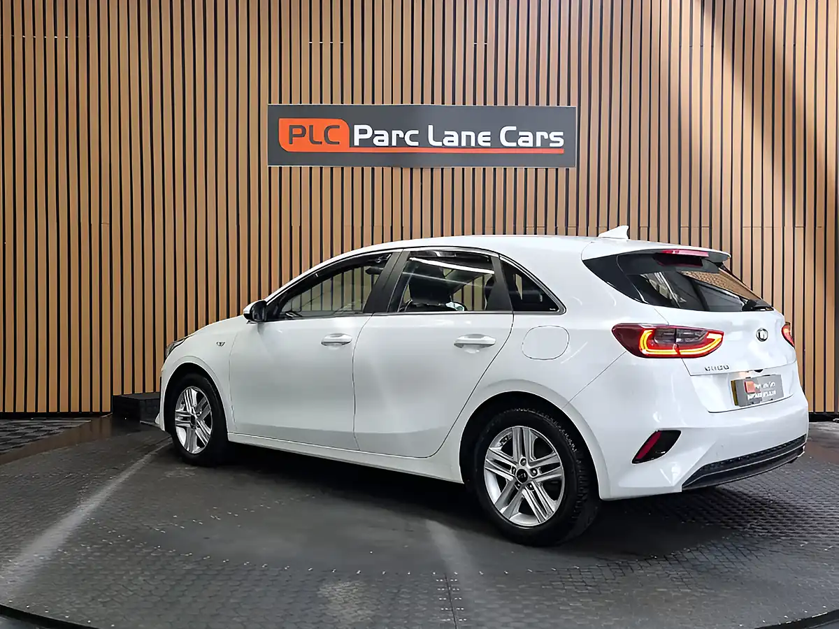Used 2019 Kia Ceed 2 Premium Fusion White - Interior and Exterior details 10