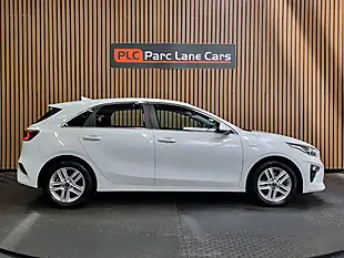 Used 2019 Kia Ceed 2 Premium Fusion White - Interior and Exterior details 15