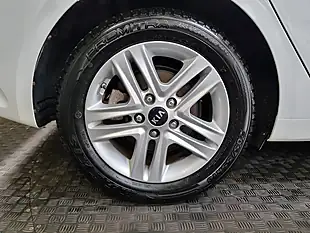 Used 2019 Kia Ceed 2 Premium Fusion White - Interior and Exterior details 18