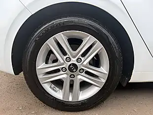 Used 2019 Kia Ceed 2 White - Interior and Exterior details 12