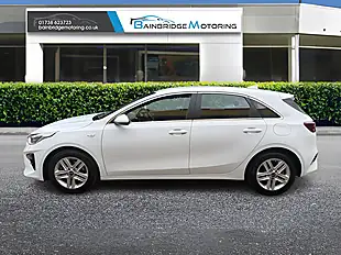 Used 2019 Kia Ceed 2 White - Interior and Exterior details 6