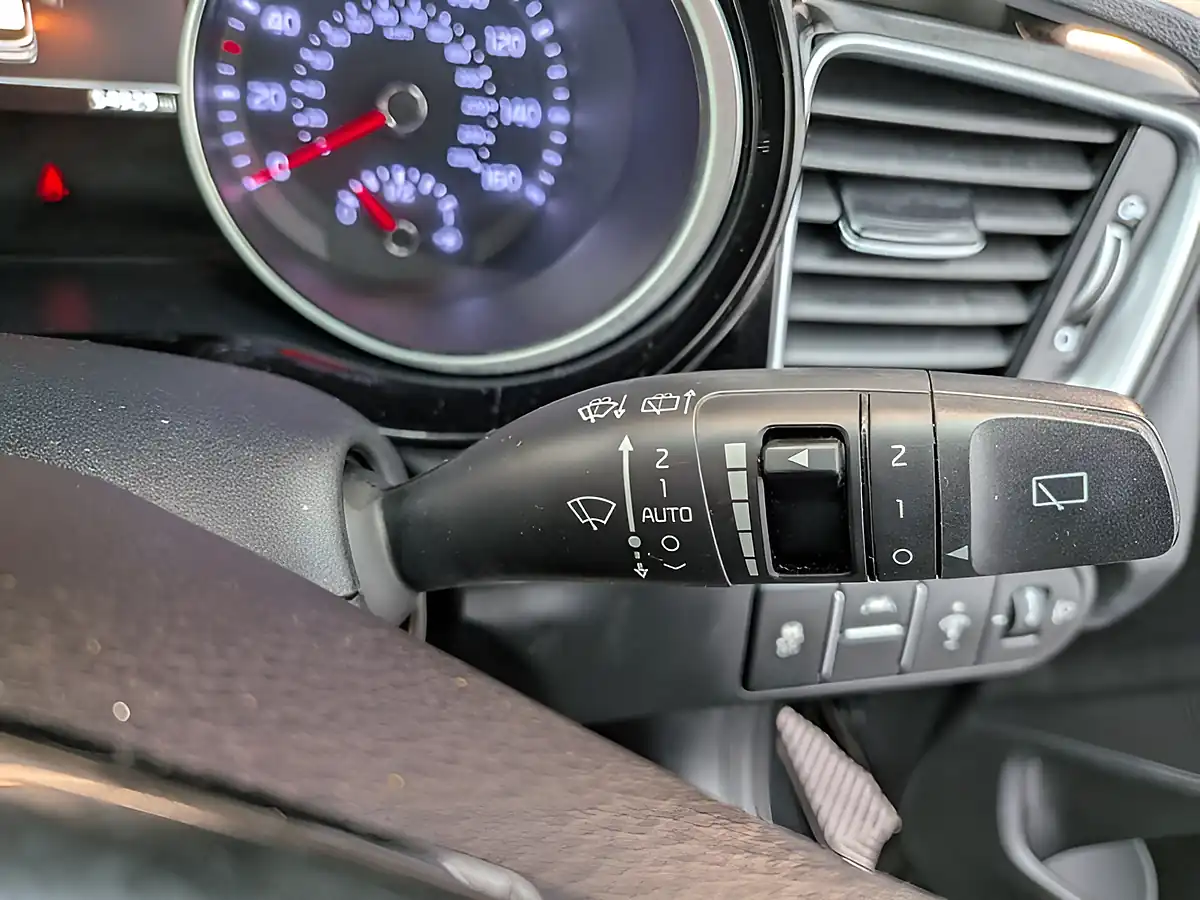 Used 2019 Kia Ceed 3 Black - Interior and Exterior details 15