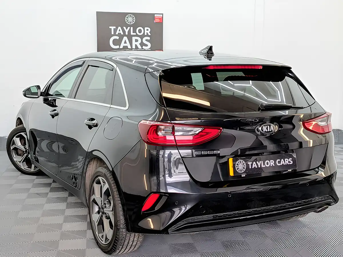 Used 2019 Kia Ceed 3 Black - Interior and Exterior details 7
