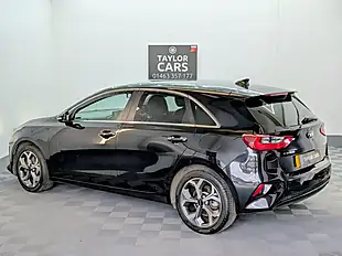 Used 2019 Kia Ceed 3 Black - Interior and Exterior details 8