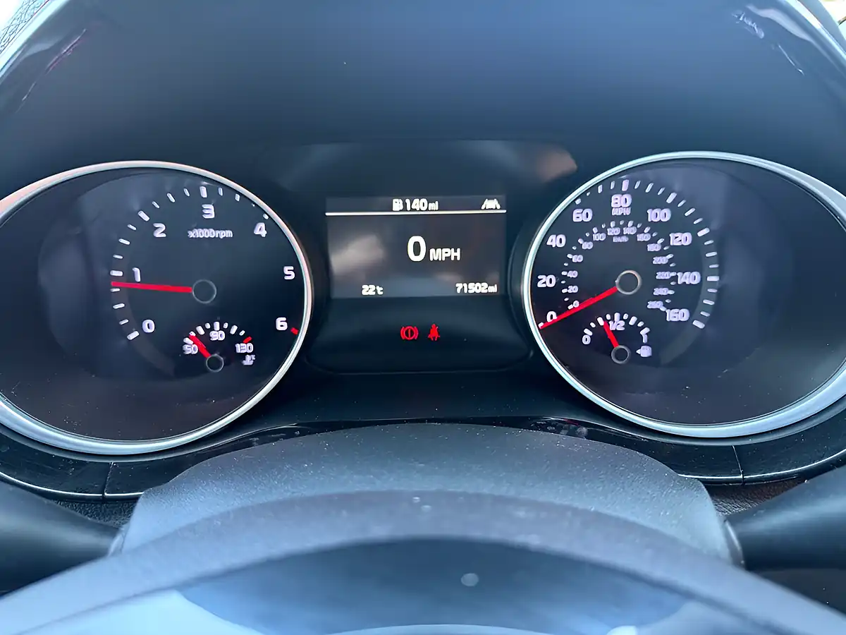 Used 2019 Kia Ceed 3 Brown - Interior and Exterior details 17
