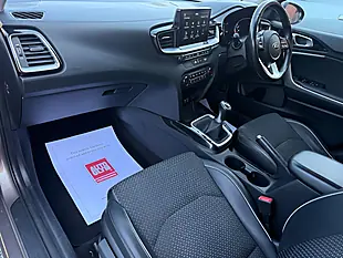 Used 2019 Kia Ceed 3 Brown - Interior and Exterior details 19