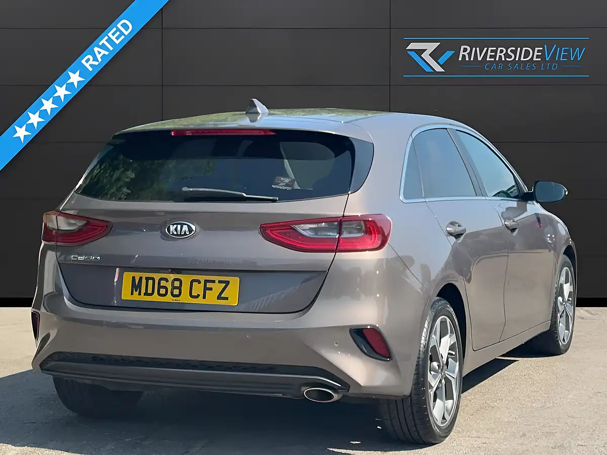 Used 2019 Kia Ceed 3 Brown - Interior and Exterior details 4