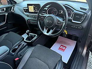 Used 2019 Kia Ceed 3 Brown - Interior and Exterior details 7