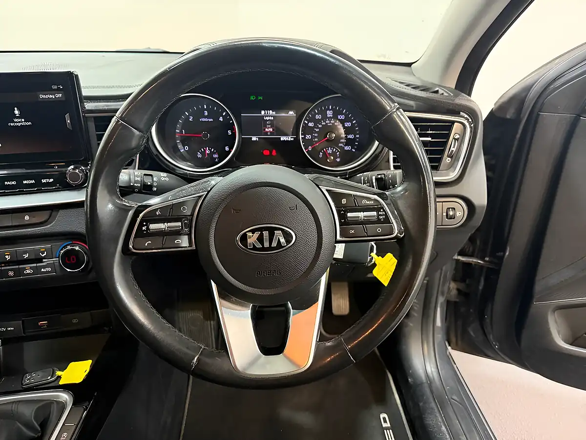 Used 2019 Kia Ceed 3 Grey - Interior and Exterior details 15