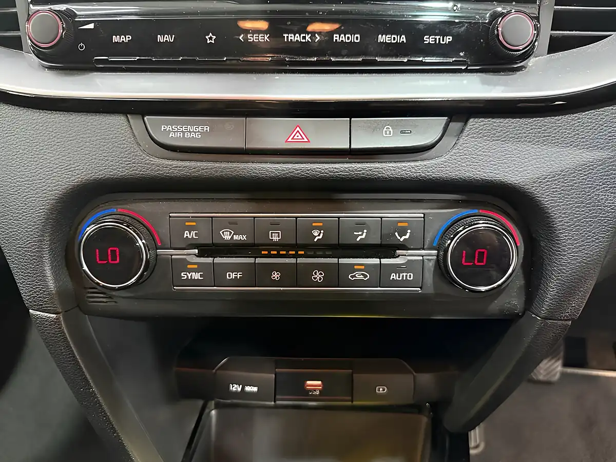 Used 2019 Kia Ceed 3 Grey - Interior and Exterior details 16
