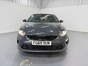 Used 2019 Kia Ceed 3 Grey - Interior and Exterior details 2