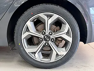 Used 2019 Kia Ceed 3 Grey - Interior and Exterior details 7