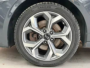 Used 2019 Kia Ceed 3 Grey - Interior and Exterior details 8