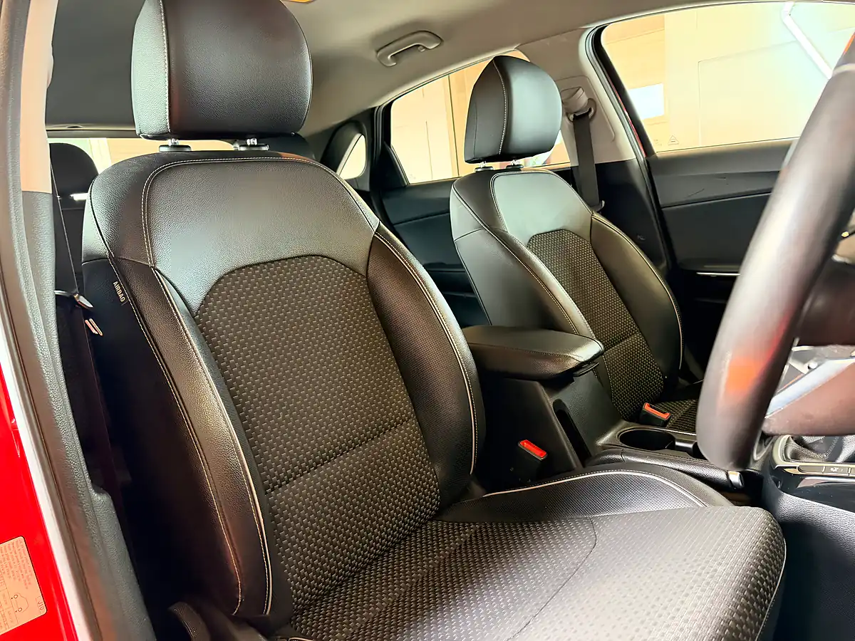 Used 2019 Kia Ceed 3 Red - Interior and Exterior details 15