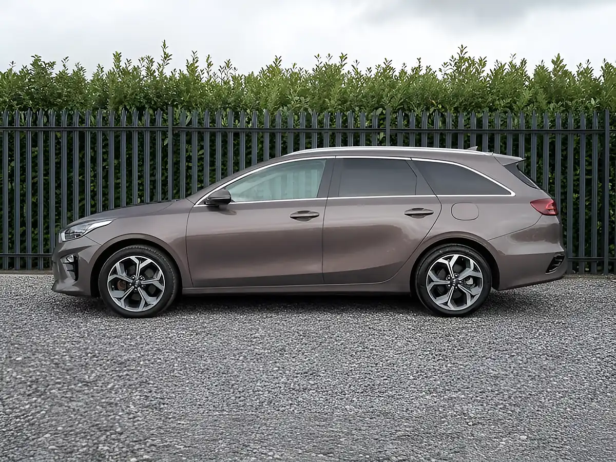 Used 2019 Kia Ceed 3 Sportswagon Grey - Interior and Exterior details 4