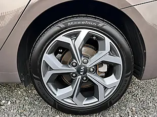 Used 2019 Kia Ceed 3 Sportswagon Grey - Interior and Exterior details 5