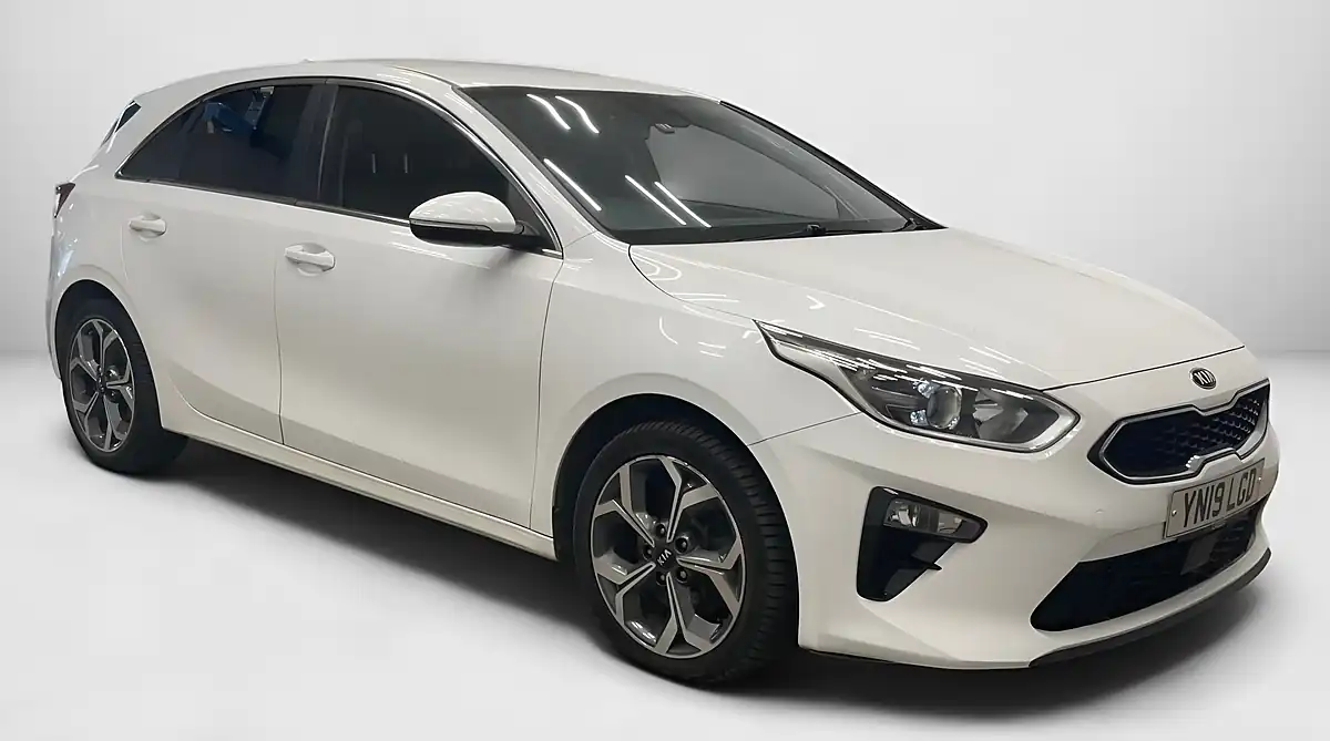 Used 2019 Kia Ceed 3 White - Front View