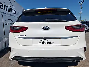 Used 2019 Kia Ceed 3 White - Interior and Exterior details 14