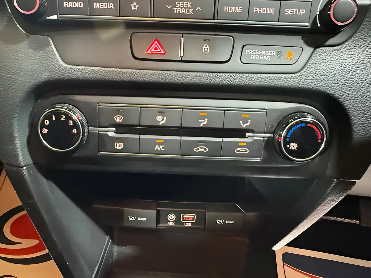 Used 2019 Kia Ceed Eco 2 Black - Interior and Exterior details 13