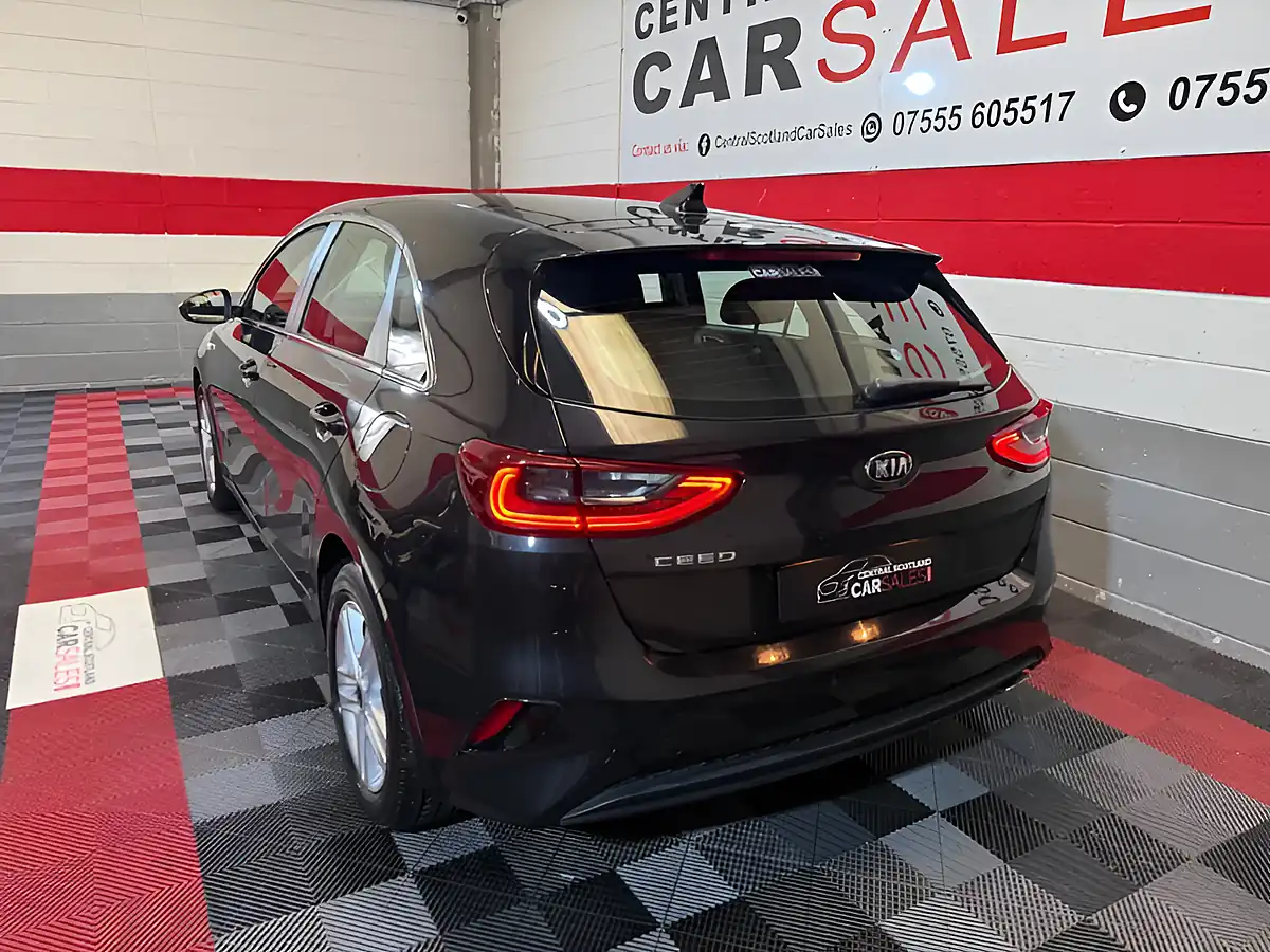 Used 2019 Kia Ceed Eco 2 Black - Interior and Exterior details 3