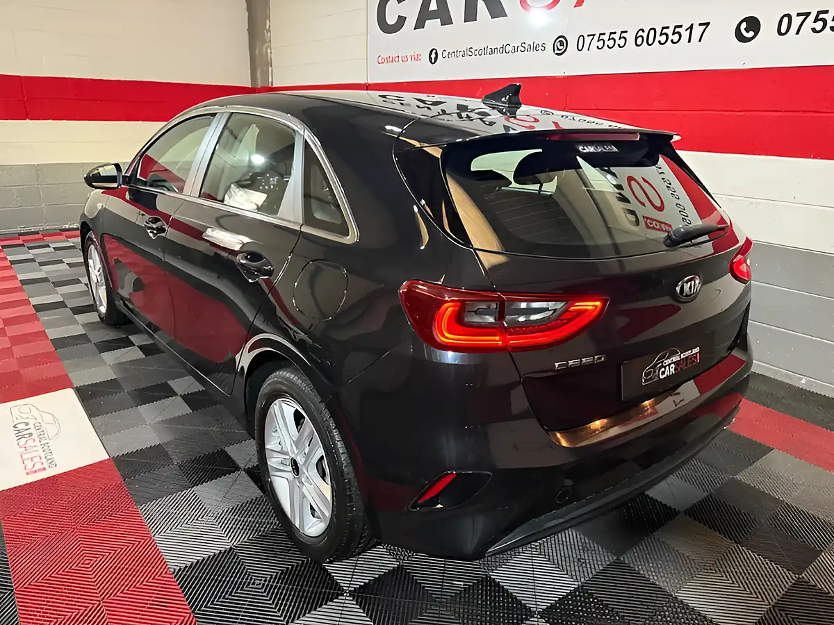 Used 2019 Kia Ceed Eco 2 Black - Interior and Exterior details 9