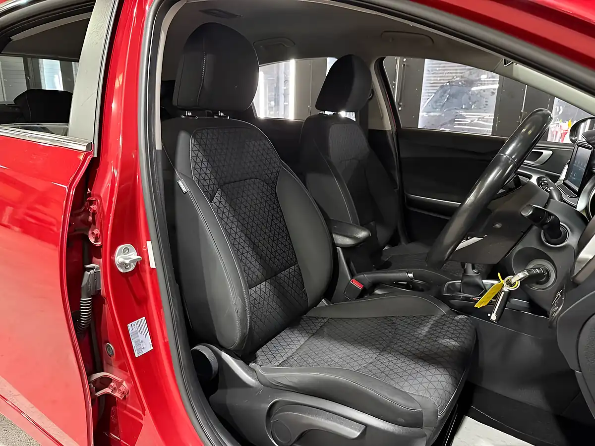 Used 2019 Kia Ceed Eco 2 Red - Interior and Exterior details 16
