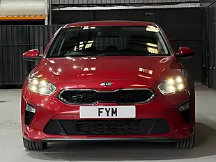 Used 2019 Kia Ceed Eco 2 Red - Interior and Exterior details 8