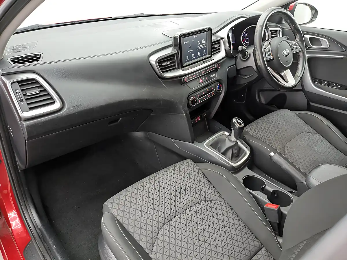 Used 2019 Kia Ceed Eco 2 Red - Interior and Exterior details 15