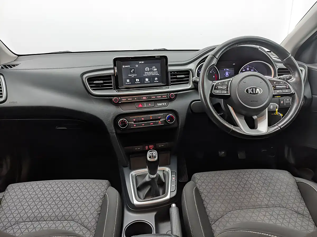 Used 2019 Kia Ceed Eco 2 Red - Interior and Exterior details 16