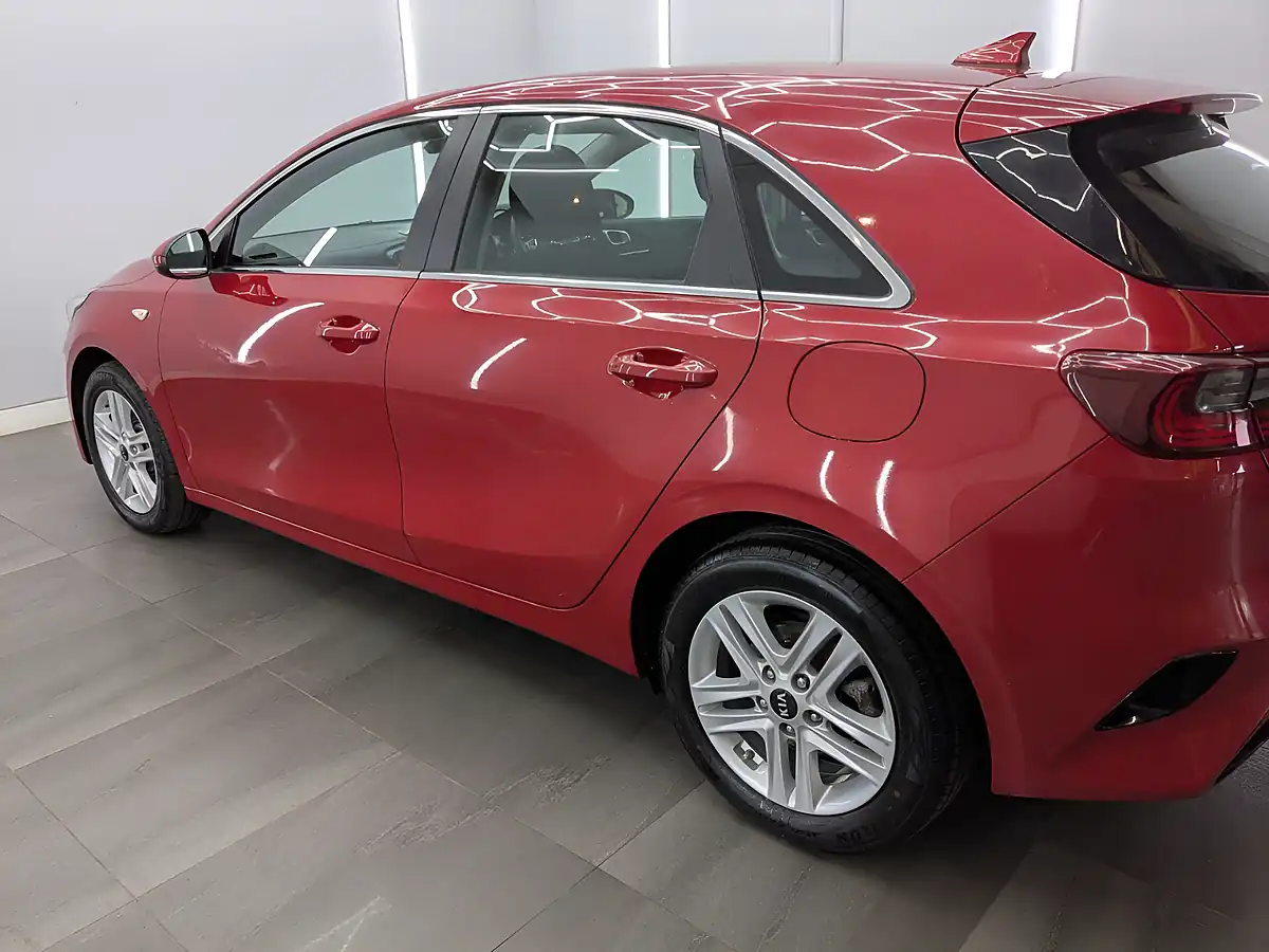Used 2019 Kia Ceed Eco 2 Red - Interior and Exterior details 6
