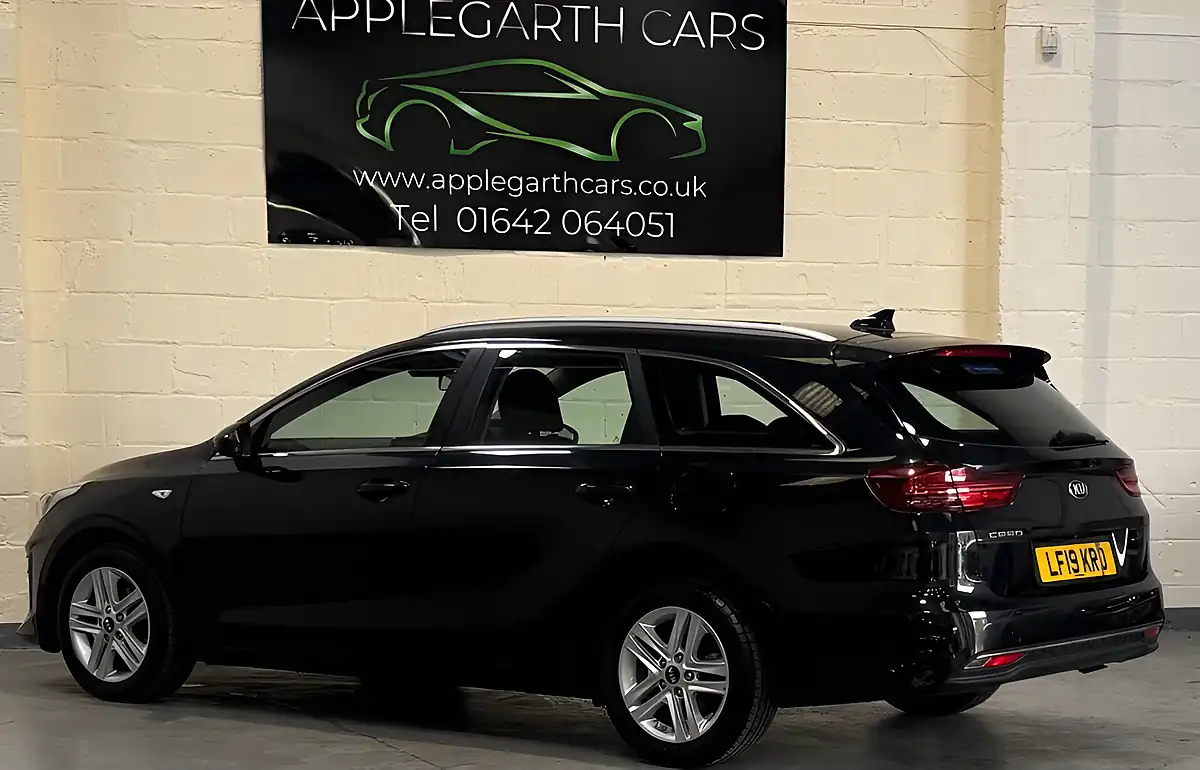Used 2019 Kia Ceed Eco 2 Sportswagon Black - Interior and Exterior details 15